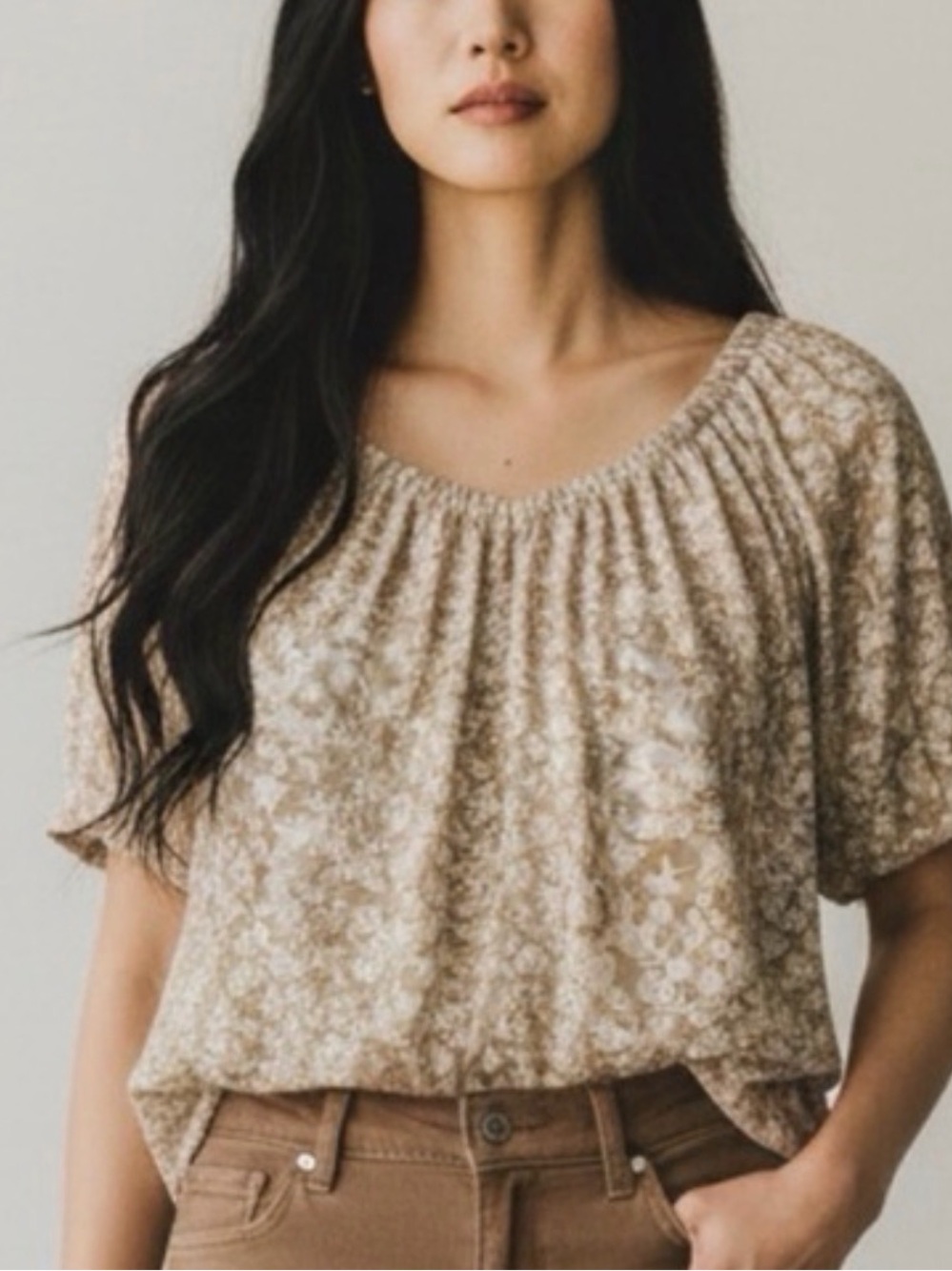 Loft leightweight neutral floral short sleeve bubble blouse